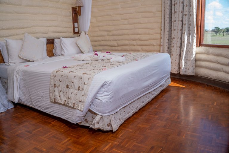 saltlick safari lodge1