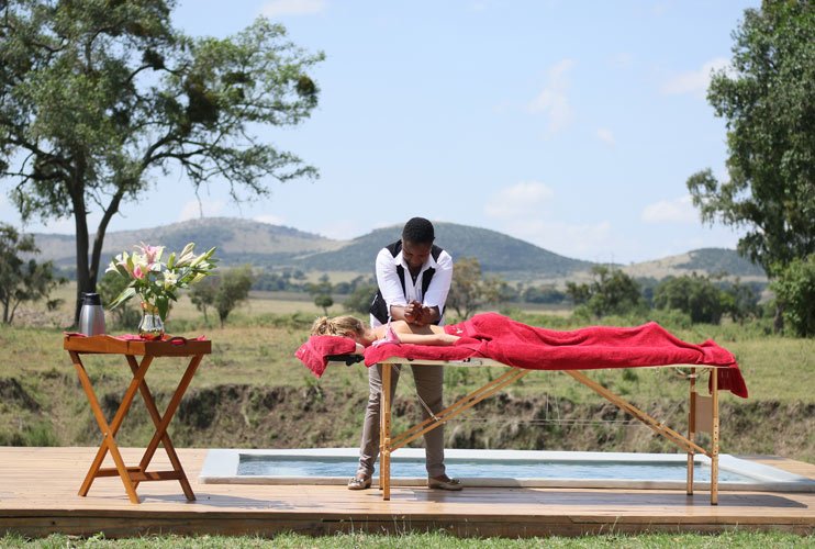 The-Safari-Collection-massage-by-the-plunge-pool-at-Salas-camp